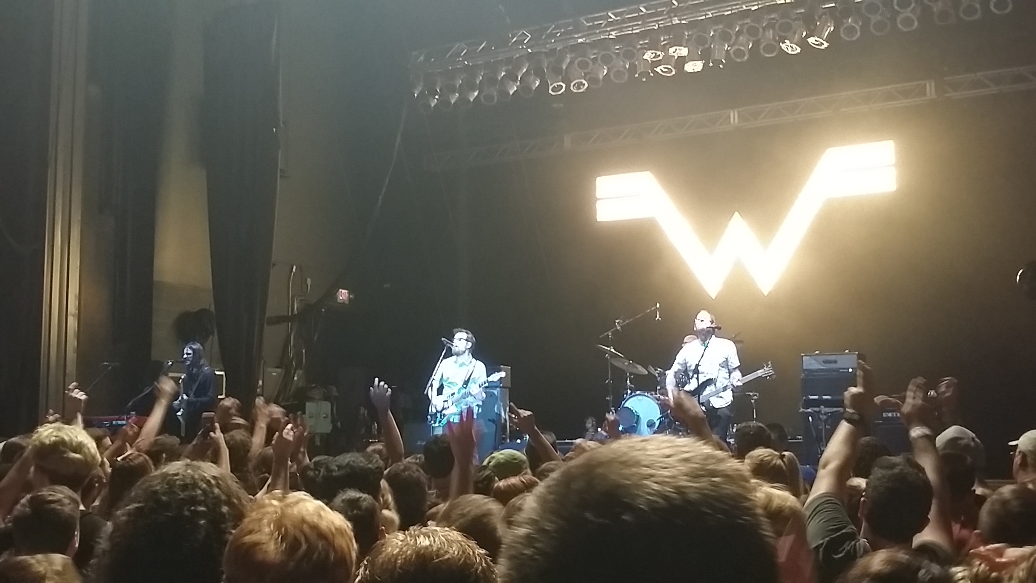 Weezer2015-07-24TheCommunityPavilionAtColumbusOH (12).jpg